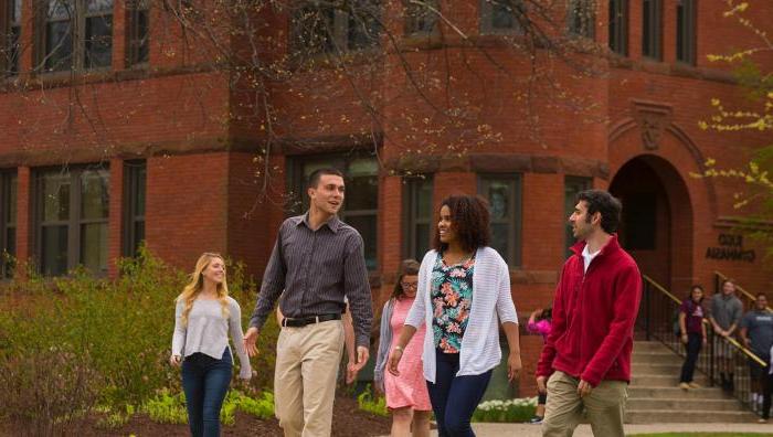 Undergraduate students on Naismith Green